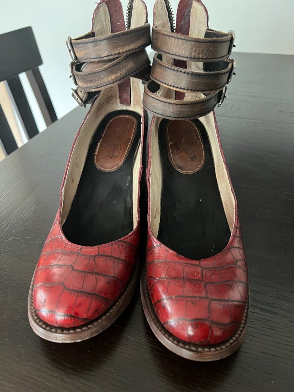 Freebird Randi Red Croc Shoes - Picture 2 of 7